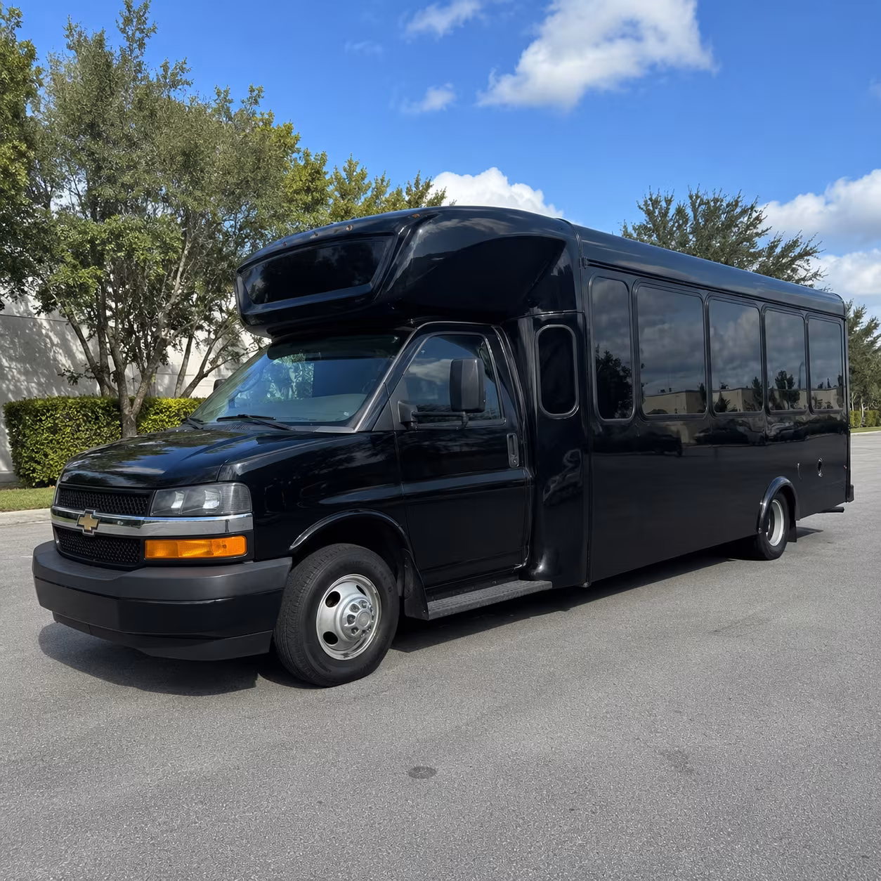 Pharr Winery Tour & Pub Crawl Transportation
