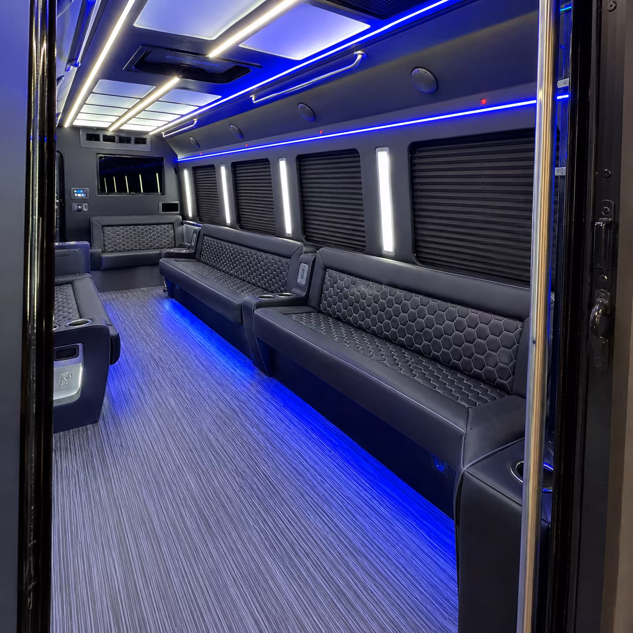 Victoria Homecoming & Prom Party Bus Rentals